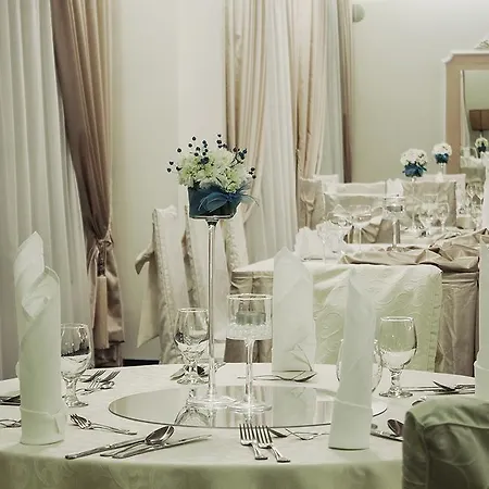 Nowy Dwór W Zaczerniu Hotel 3*