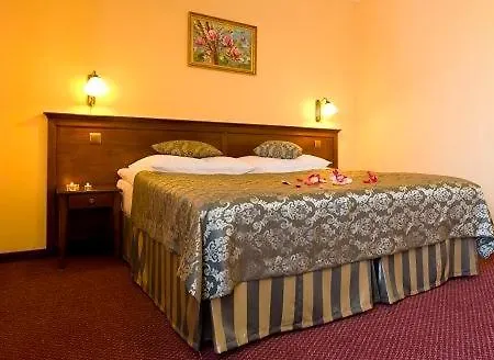 Nowy Dwor W Zaczerniu Hotel