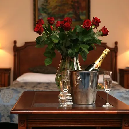 Hotel Nowy Dwór W Zaczerniu 3*