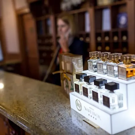 Hotel Nowy Dwór W Zaczerniu 3*