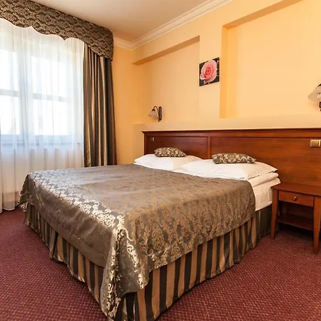 Hotel Nowy Dwor W Zaczerniu