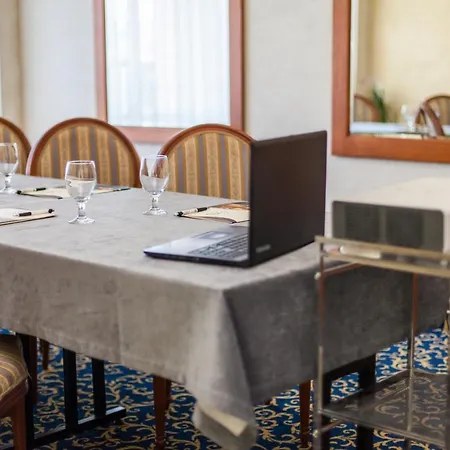 Hotel Nowy Dwór W Zaczerniu 3*