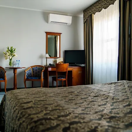 Hotel Nowy Dwór W Zaczerniu