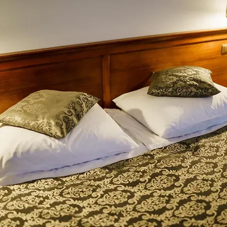 Hotel Nowy Dwor W Zaczerniu Rzeszów