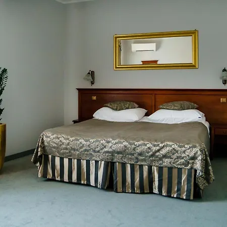 Hotel Nowy Dwor W Zaczerniu