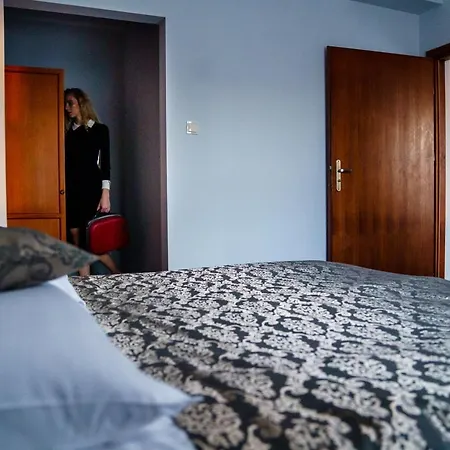 Ξενοδοχείο Nowy Dwor W Zaczerniu 3*